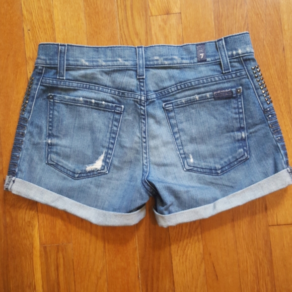7 for all mankind studded jean shorts - Picture 2 of 5